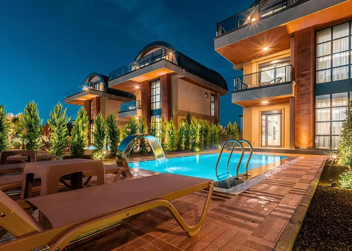 Mare - Palmera * אלאניה